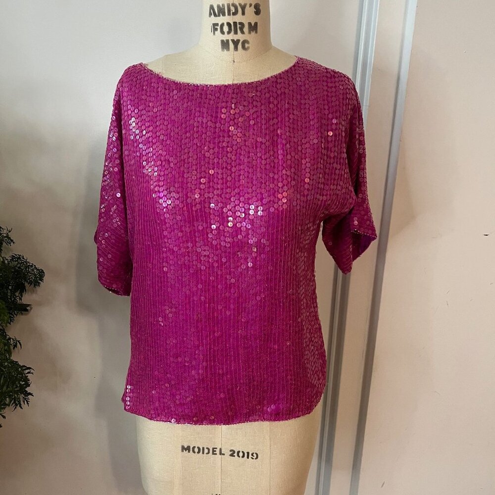 Vintage JEWEL QUEEN Pink  Sequined and Beaded Silk Top Size Small‎